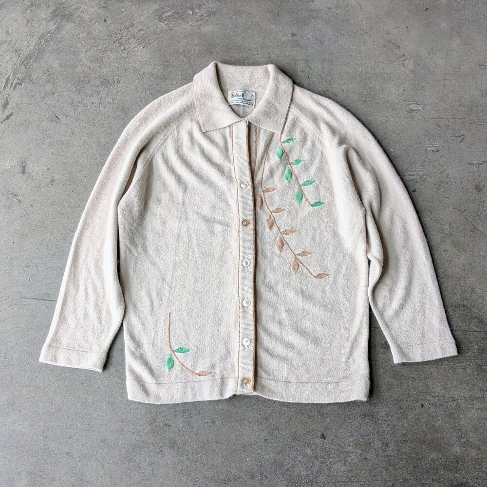 Vintage 1950s Talbott Taralan Orlon Acrylic Embroidered Leaf Cardigan Sweater